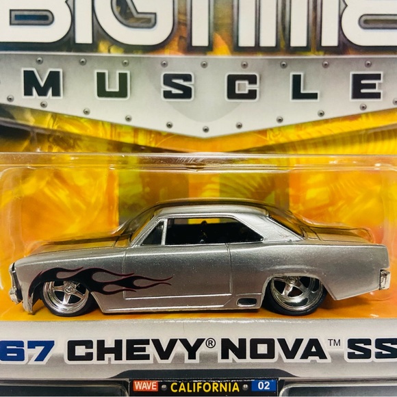 Dub City Bigtime 67 Chevy Nova Jada Toys 1:64 Silver - Picture 7 of 8
